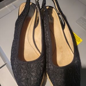 Elegant Black Floral Espadrilles